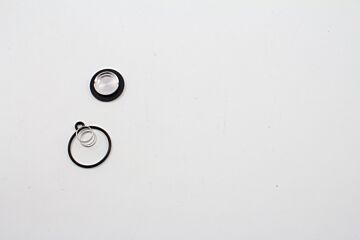 MEMBRAN SET VITON B / 1.4401 INKL. FEDER